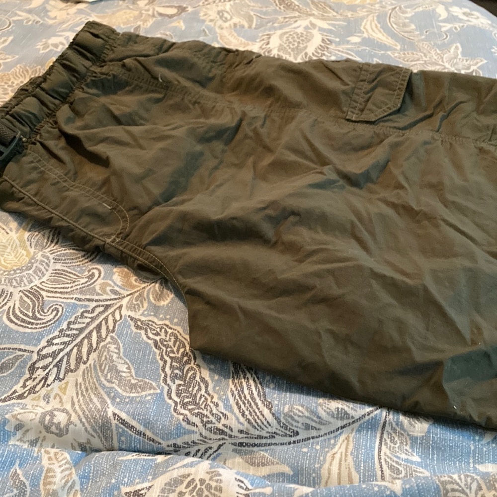 Columbia Hunter Green Shorts
